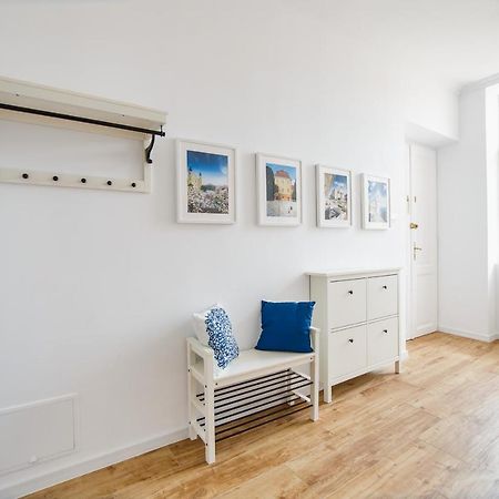 Spacious Riverviews Apartment Near Piata Unirii Oradea Dış mekan fotoğraf