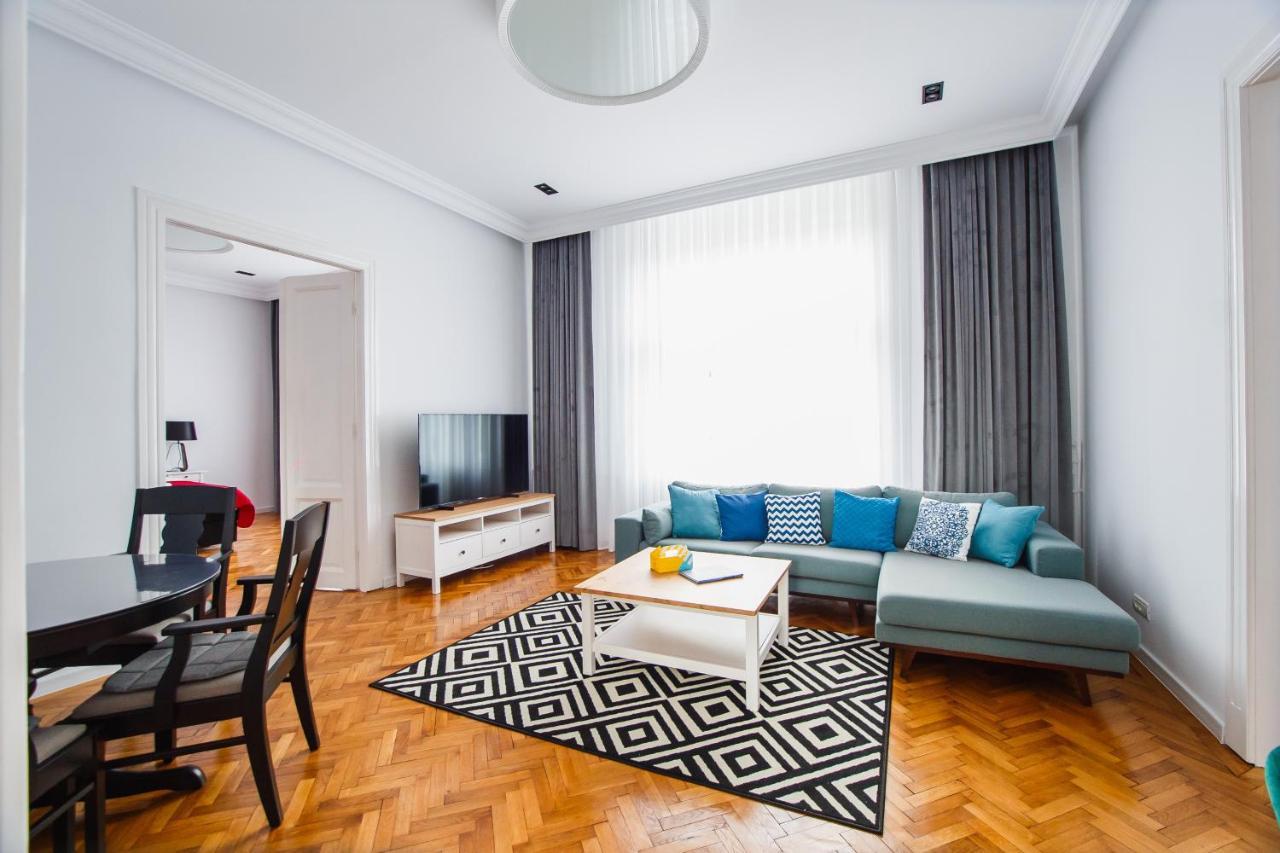 Spacious Riverviews Apartment Near Piata Unirii Oradea Dış mekan fotoğraf