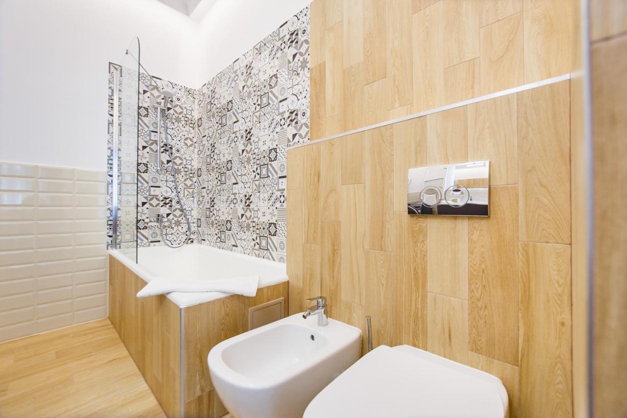 Spacious Riverviews Apartment Near Piata Unirii Oradea Dış mekan fotoğraf